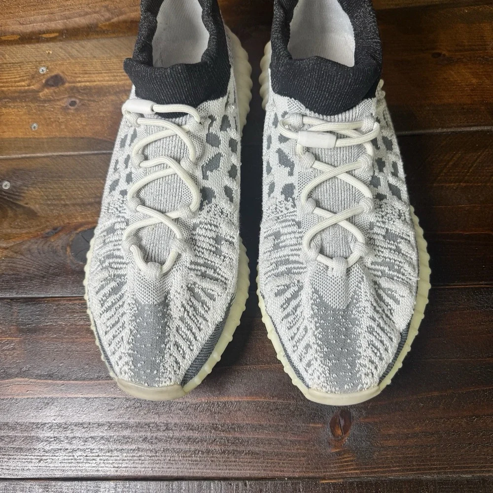 Adidas Mens Yeezy Boost 350 V2 CMPCT IG 9608 Panda Size 13 (12